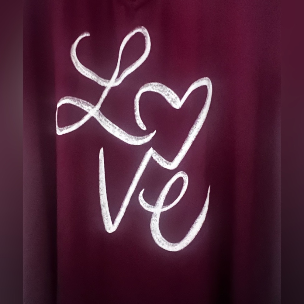 Torrid Burgundy Love Graphic Tee - Picture 4 of 12